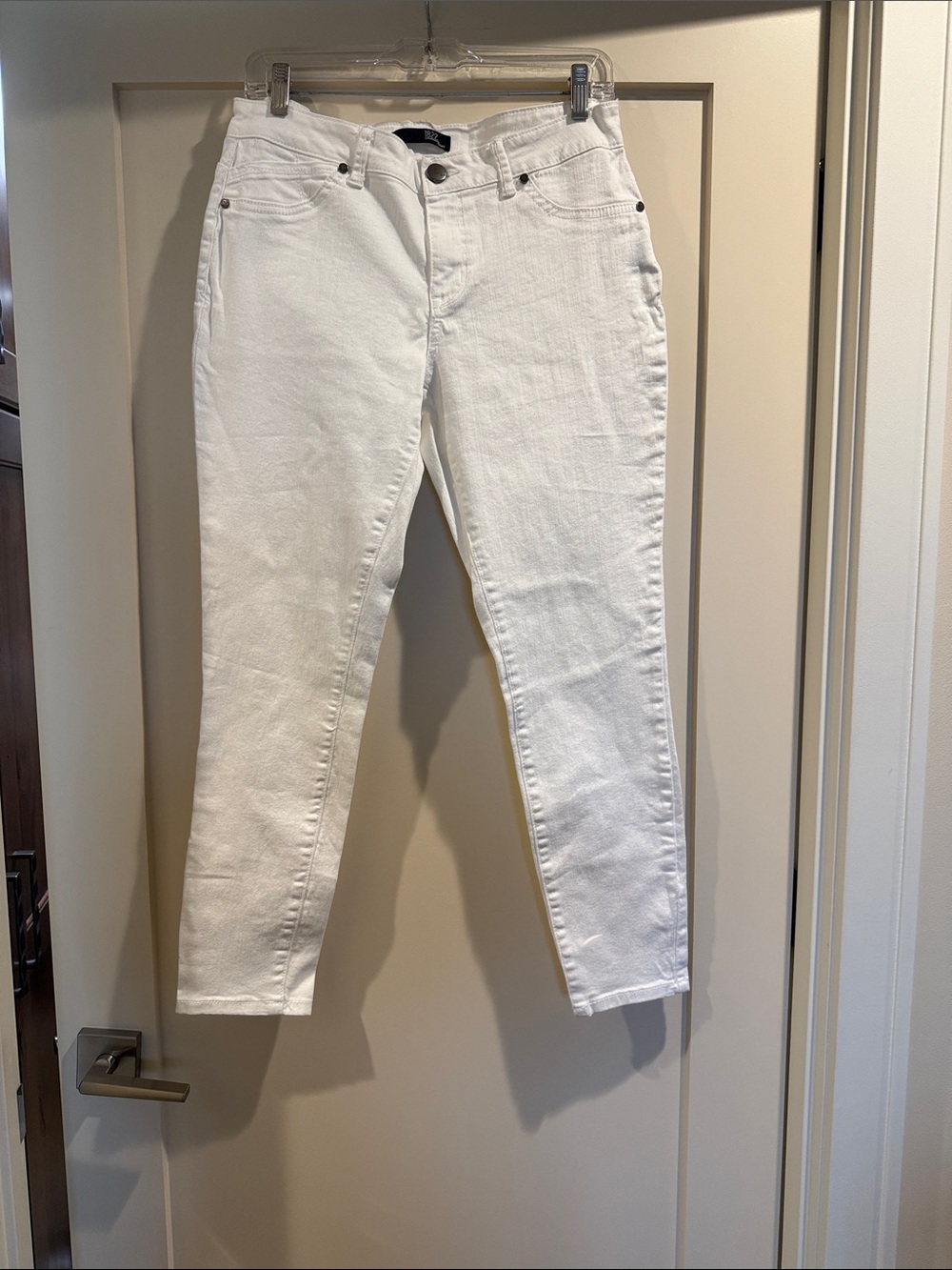 1822 denim cropped white jean